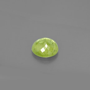 Sphène vert naturelle coupe roude, 1,65 ct, SI