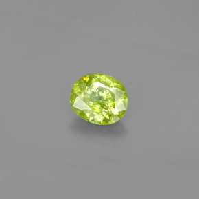 Sphène vert naturelle coupe ovale, 1,33 ct, SI