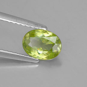 Sphène vert naturelle coupe ovale, 0,84 ct, VVS-VS