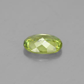 Sphène vert naturelle coupe ovale, 0,84 ct, VVS-VS