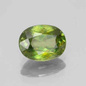 Sphène Vert Doré naturelle Coupe ovale, 1.52 ct, VS-SI