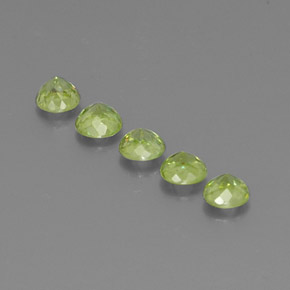 Achetez naturel ct vert sphène gems, coupe roude, en provenance sri lanka chez gemselect. en stock, livraison internationale!