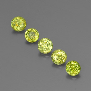 Achetez naturel ct vert sphène gems, coupe roude, en provenance sri lanka (ceylan) chez gemselect. en stock, livraison internationale!