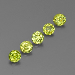 Achetez naturel ct vert sphène gems, coupe roude, en provenance sri lanka (ceylan) chez gemselect. en stock, livraison internationale!