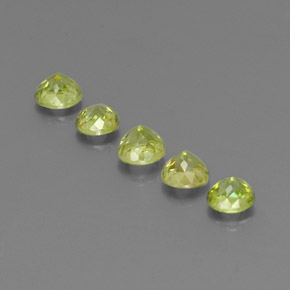 Achetez naturel ct vert sphène gems, coupe roude, en provenance sri lanka (ceylan) chez gemselect. en stock, livraison internationale!
