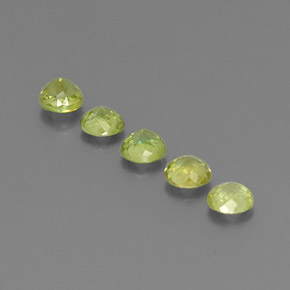 Achetez naturel ct Vert Doré Sphène gems, Coupe roude, En provenance Sri Lanka chez GemSelect. En stock, livraison internationale!