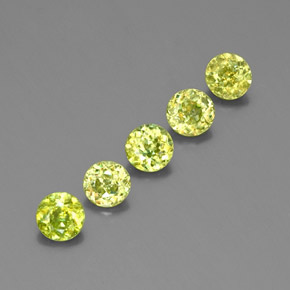 Achetez naturel ct vert sphène gems, coupe roude, en provenance sri lanka (ceylan) chez gemselect. en stock, livraison internationale!