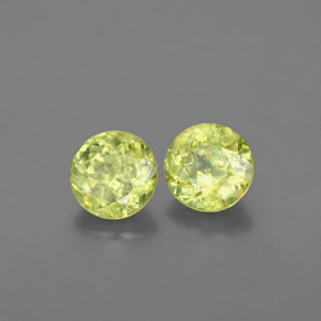 Achetez naturel ct vert sphène gems, coupe roude, en provenance sri lanka (ceylan) chez gemselect. en stock, livraison internationale!