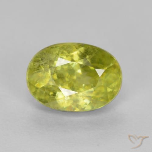 Sphène Jaune moyen naturelle ovale, 1.22 ct, VS-SI