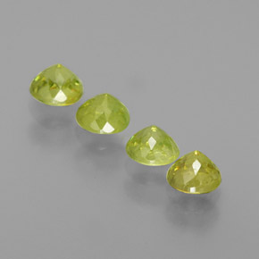 Achetez naturel ct Vert Doré Sphène gems, Coupe roude, En provenance Sri Lanka chez GemSelect. En stock, livraison internationale!