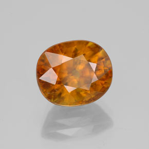 Sphène jaune naturelle coupe ovale, 4,56 ct, SI