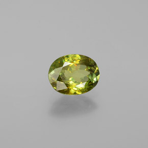 Sphène Vert Doré naturelle Coupe ovale, 1.39 ct, VS