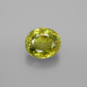 Sphène vert naturelle coupe ovale, 1,82 ct, VS