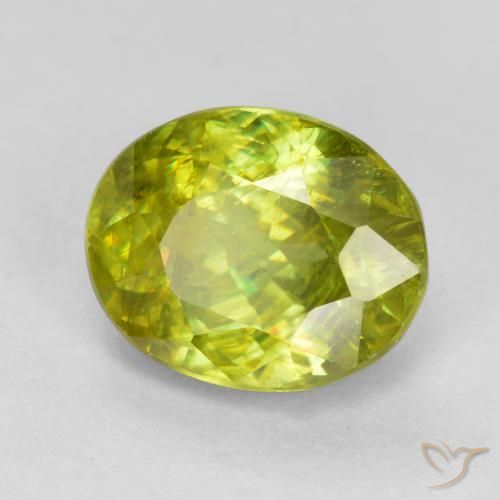 Sphène Vert jaune naturelle ovale, 1.74 ct, SI