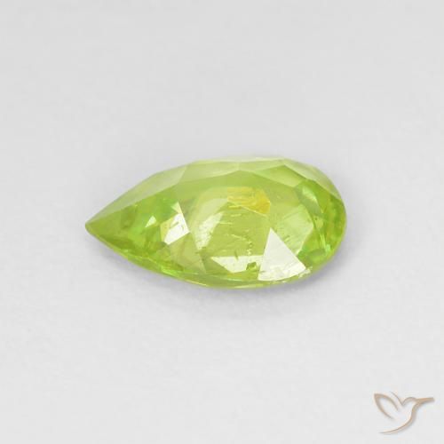 Sphène Vert clair naturelle En forme de poire, 0.67 ct, VS-SI