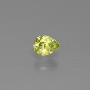 Sphène vert naturelle en forme de poire, 0,42 ct, VS