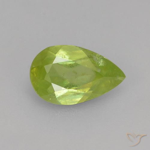 Sphène Jaune clair naturelle En forme de poire, 0.75 ct, VS-SI
