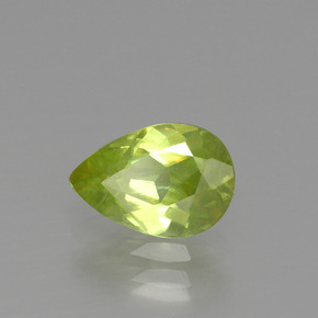 Sphène vert naturelle en forme de poire, 1,33 ct, VS