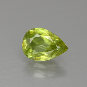 Sphène Vert clair naturelle En forme de poire, 1.73 ct, VS