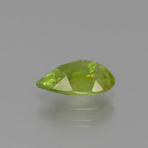 Sphène vert naturelle en forme de poire, 1,56 ct, SI