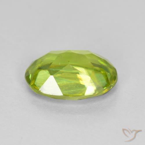 Sphène Vert clair naturelle ovale, 1.41 ct, VS-SI