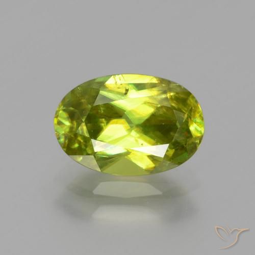 Sphène Vert clair naturelle ovale, 1.76 ct, SI