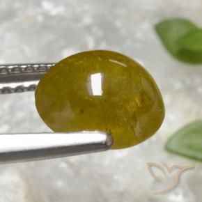 Sphène Jaune moyen naturelle ovale, 3.20 ct, Translucide