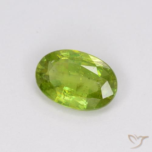 Sphène Vert clair naturelle ovale, 0.73 ct, VS-SI