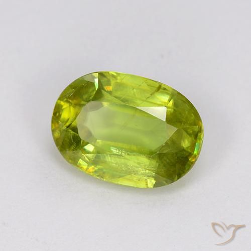 Sphène Vert clair naturelle ovale, 1.37 ct, VS-SI