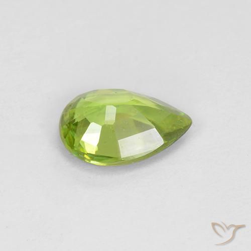 Sphène Vert clair naturelle En forme de poire, 0.73 ct, VS