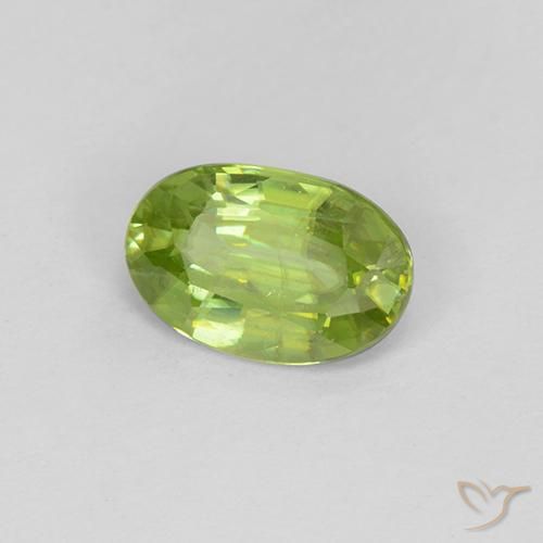 Sphène Vert éclatant naturelle ovale, 1.07 ct, VS