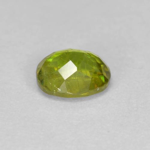 Sphène Vert moyen naturelle Coupe ovale, 0.54 ct, VS
