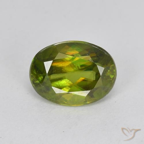 1.03ct Naturel Forêt verte Sphène, ovale, VVS-VS
