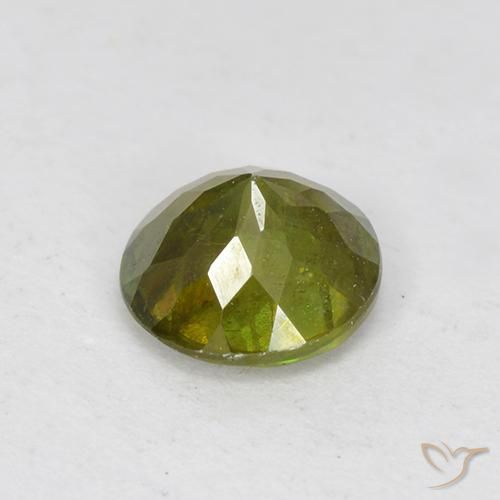 Sphène Vert terreux naturelle Tour, 0.70 ct, VS-SI