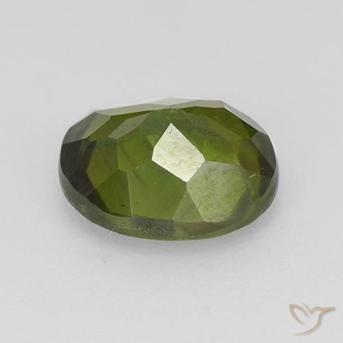 Sphène Vert moyen naturelle ovale, 1.73 ct, VS-SI