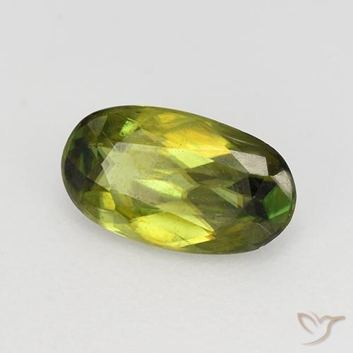 Sphène Vert moyen naturelle ovale, 0.71 ct, VS-SI