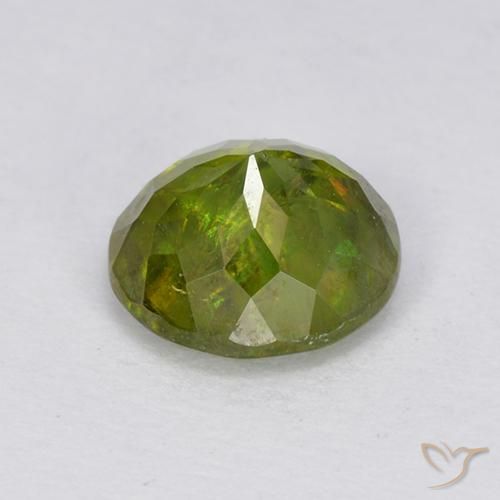 Sphène vert naturelle coupe roude, 1,21 ct, VS-SI