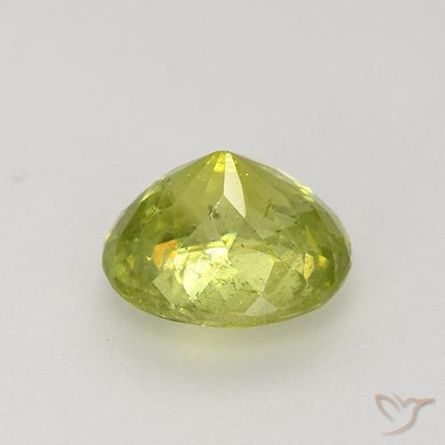 Sphène Jaune moyen naturelle ovale, 1.12 ct, VS-SI