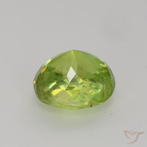 Sphène Vert moyen-léger naturelle ovale, 1.32 ct, VS-SI