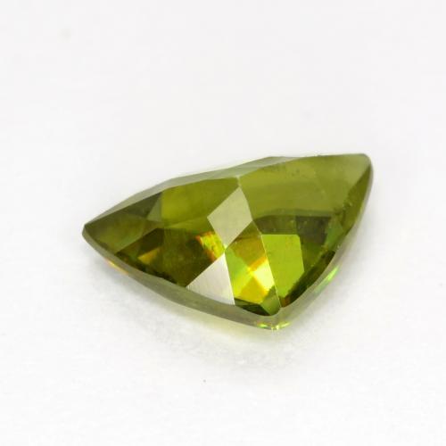 Sphène Vert chaud et terreux naturelle Trillion, 0.50 ct, VS-SI