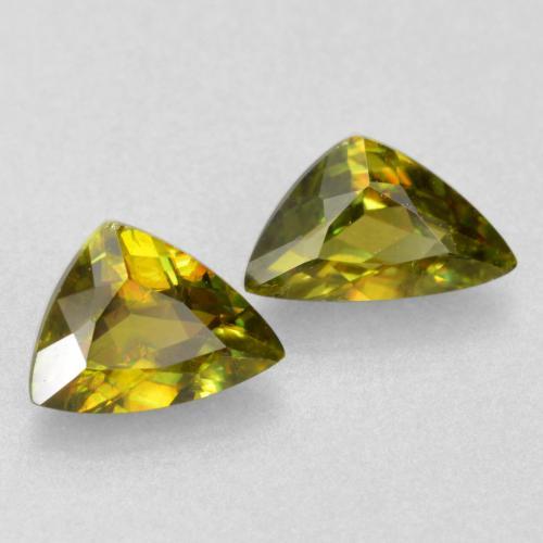 Achetez naturel 0,75ct vert sphène gems, trillion, en provenance sri lanka chez gemselect. en stock, livraison internationale!