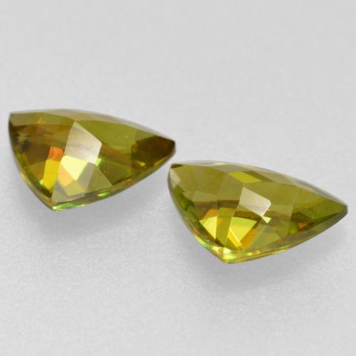 Achetez naturel 0,75ct vert sphène gems, trillion, en provenance sri lanka chez gemselect. en stock, livraison internationale!