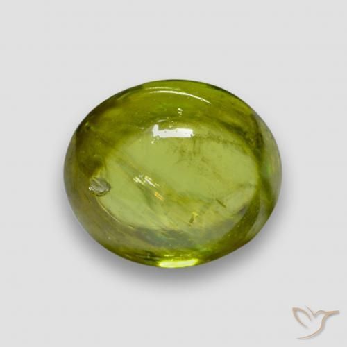 Sphène Olive verte naturelle ovale, 2.23 ct, Transparent