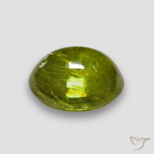 Sphène Olive verte naturelle ovale, 2.23 ct, Transparent