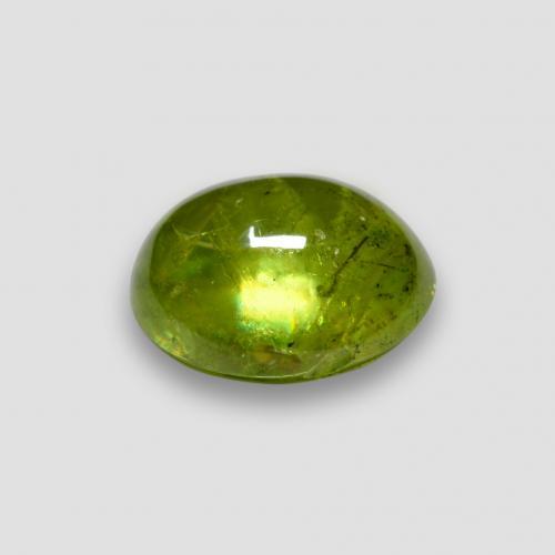 Sphène vert naturelle coupe ovale, 2,12 ct, transparent