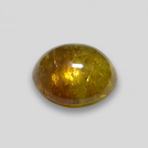 Sphène doré naturelle coupe ovale, 2,24 ct, transparent