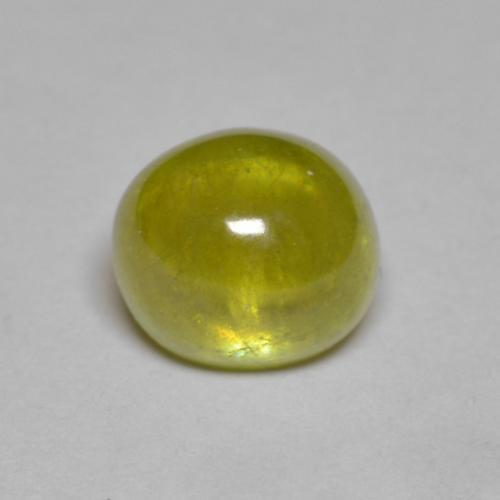 Sphène Jaune citron naturelle Coupe ovale, 2.84 ct, Transparent