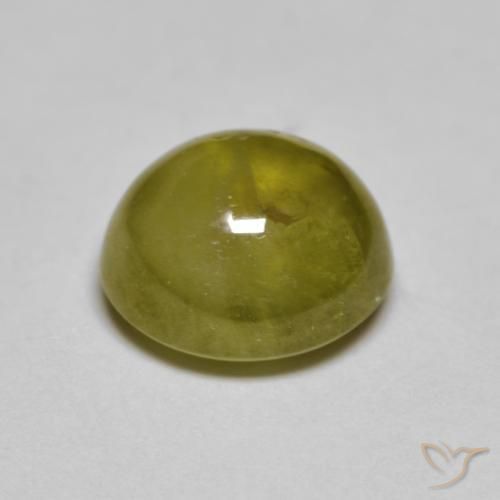 Sphène Vert jaunâtre naturelle ovale, 2.93 ct, Translucide