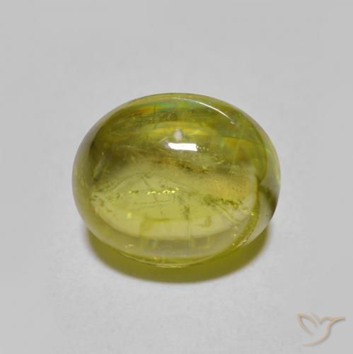 2.23ct Naturel Vert forêt chaud Sphène, ovale, Translucide