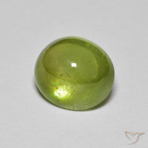 Sphène Olive verte naturelle ovale, 2.04 ct, Transparent